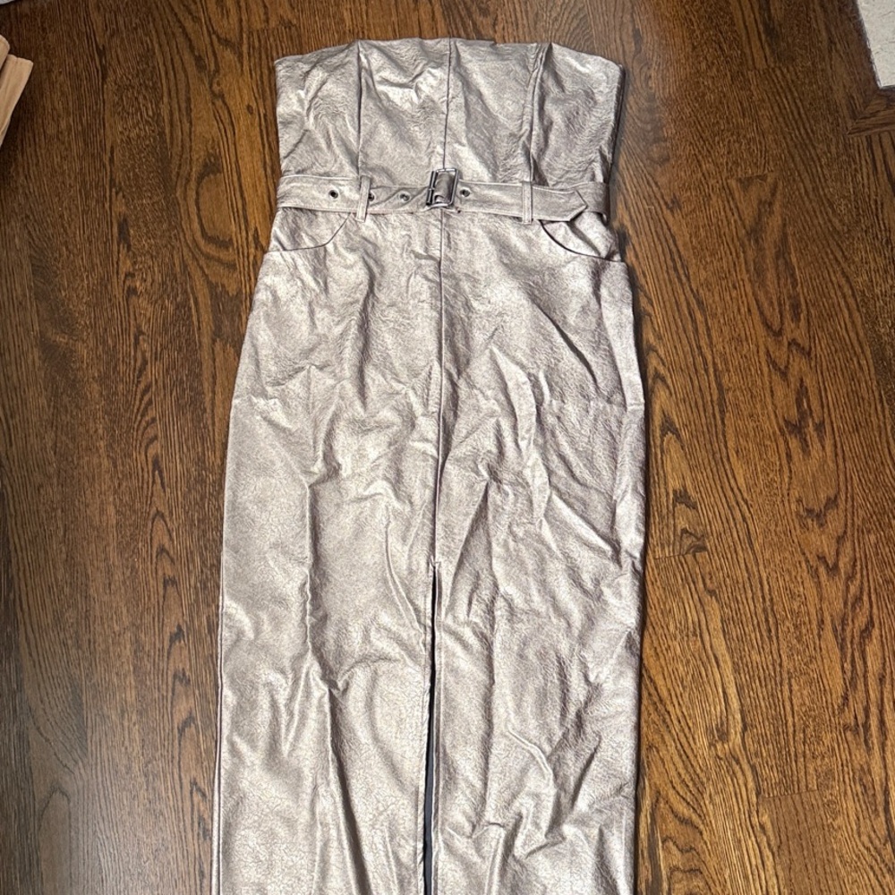 Forever 21 Strapless Metallic Dress